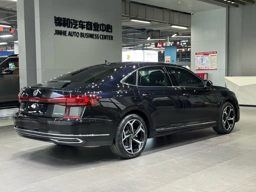 Volkswagen Passat — фото 5