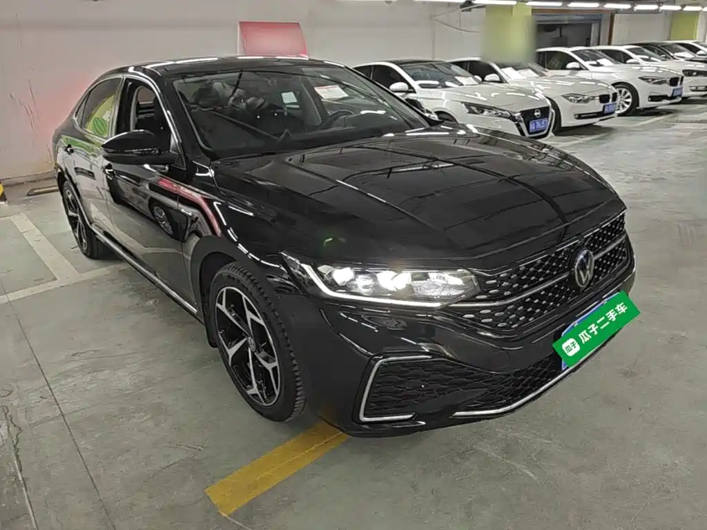 Volkswagen Passat — фото 4