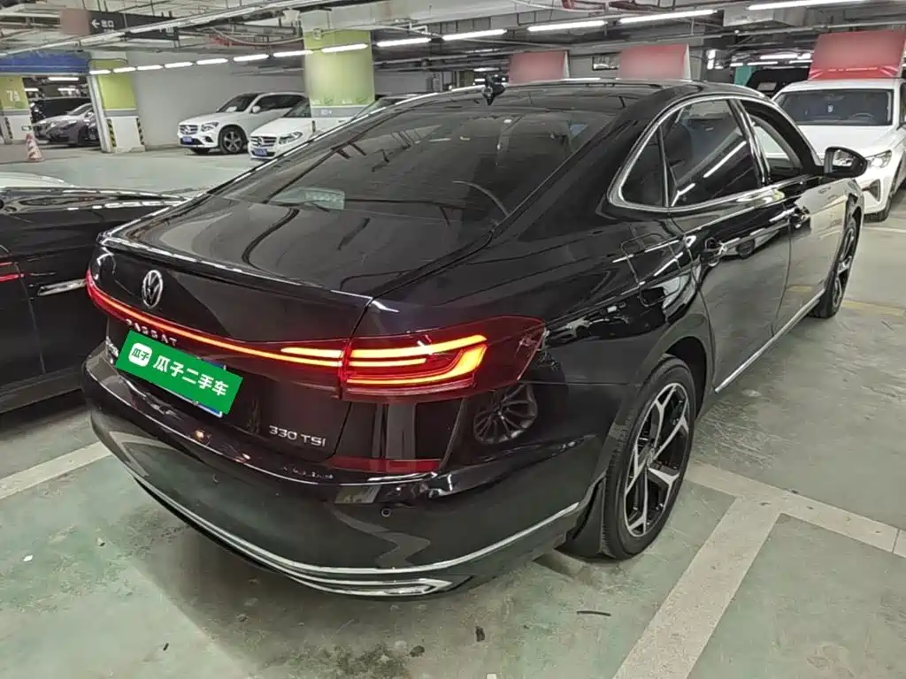 Volkswagen Passat — фото 7