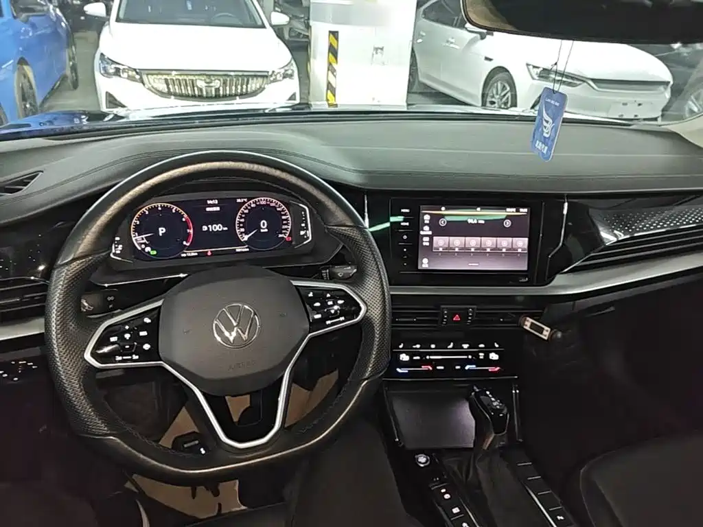 Volkswagen Passat — фото 10
