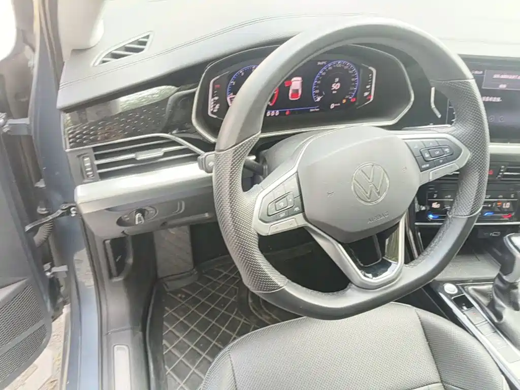 Volkswagen Passat — фото 15