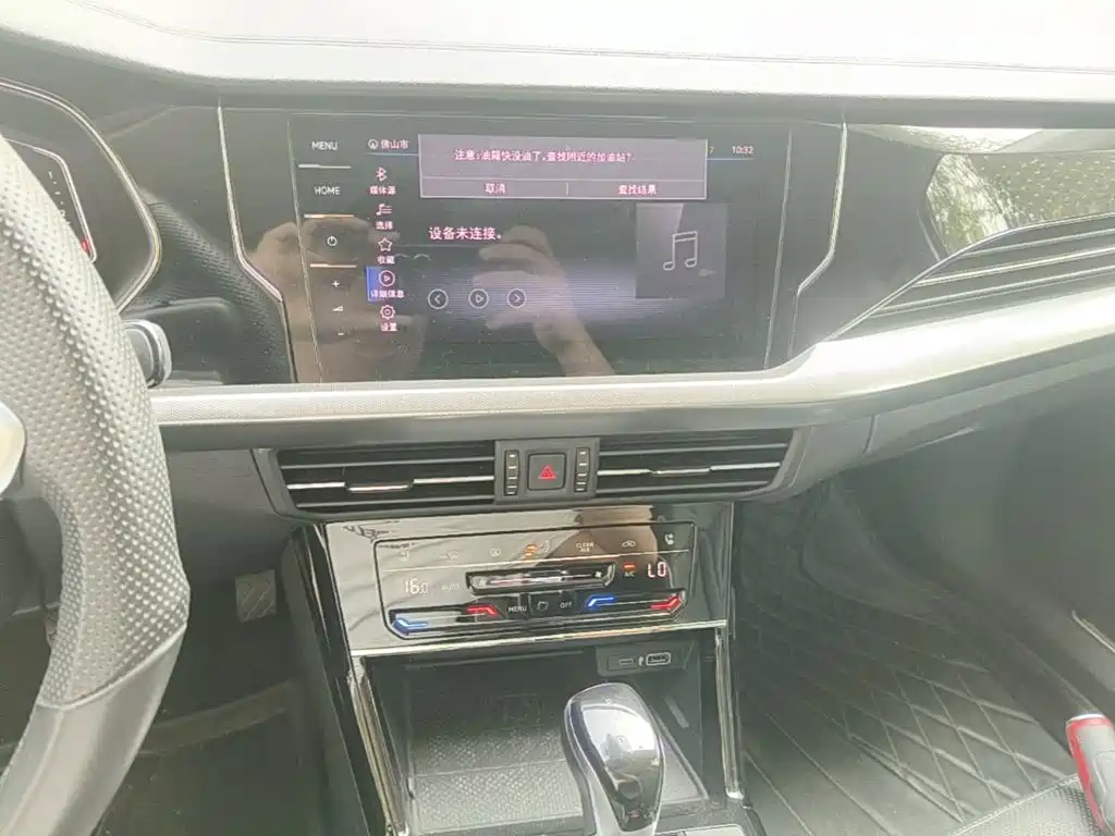 Volkswagen Passat — фото 18