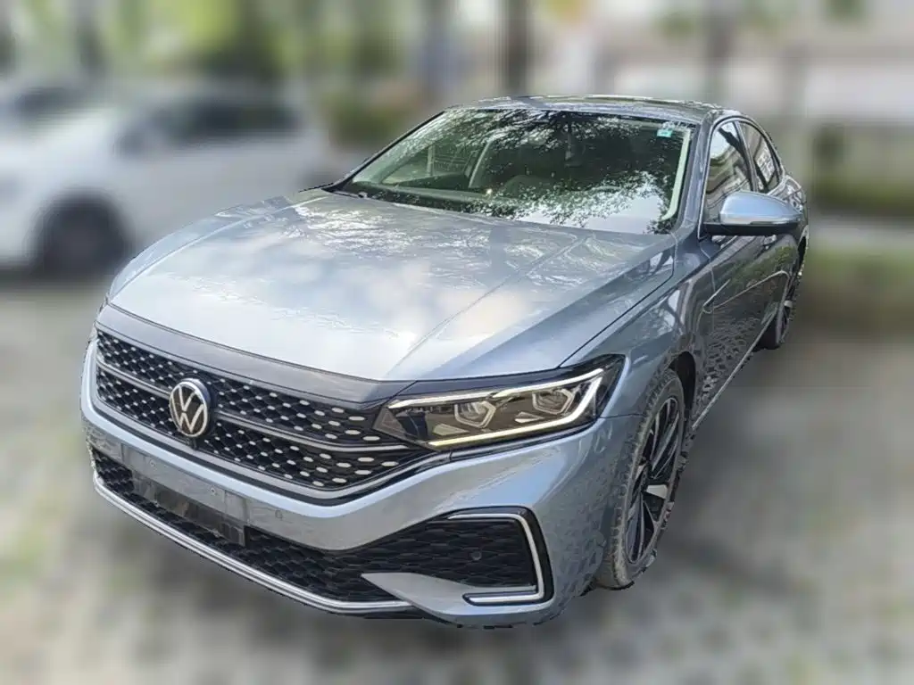 Volkswagen Passat — фото 3