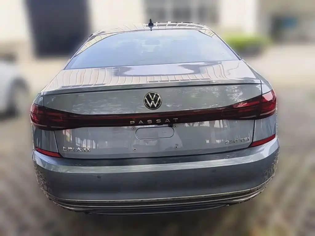 Volkswagen Passat — фото 8