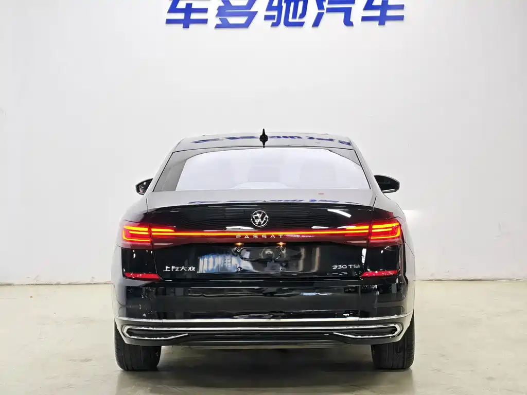 Volkswagen Passat — фото 6