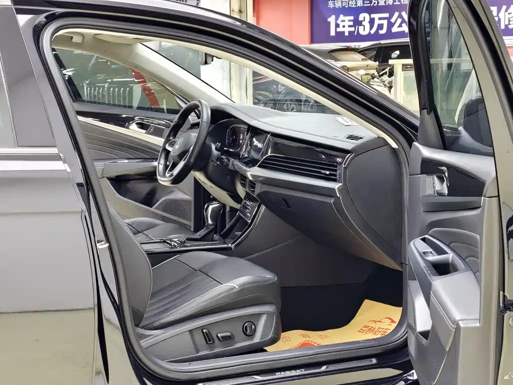 Volkswagen Passat — фото 9