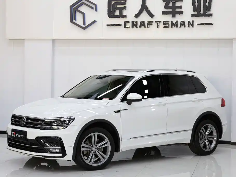 Volkswagen Tiguan — фото 3