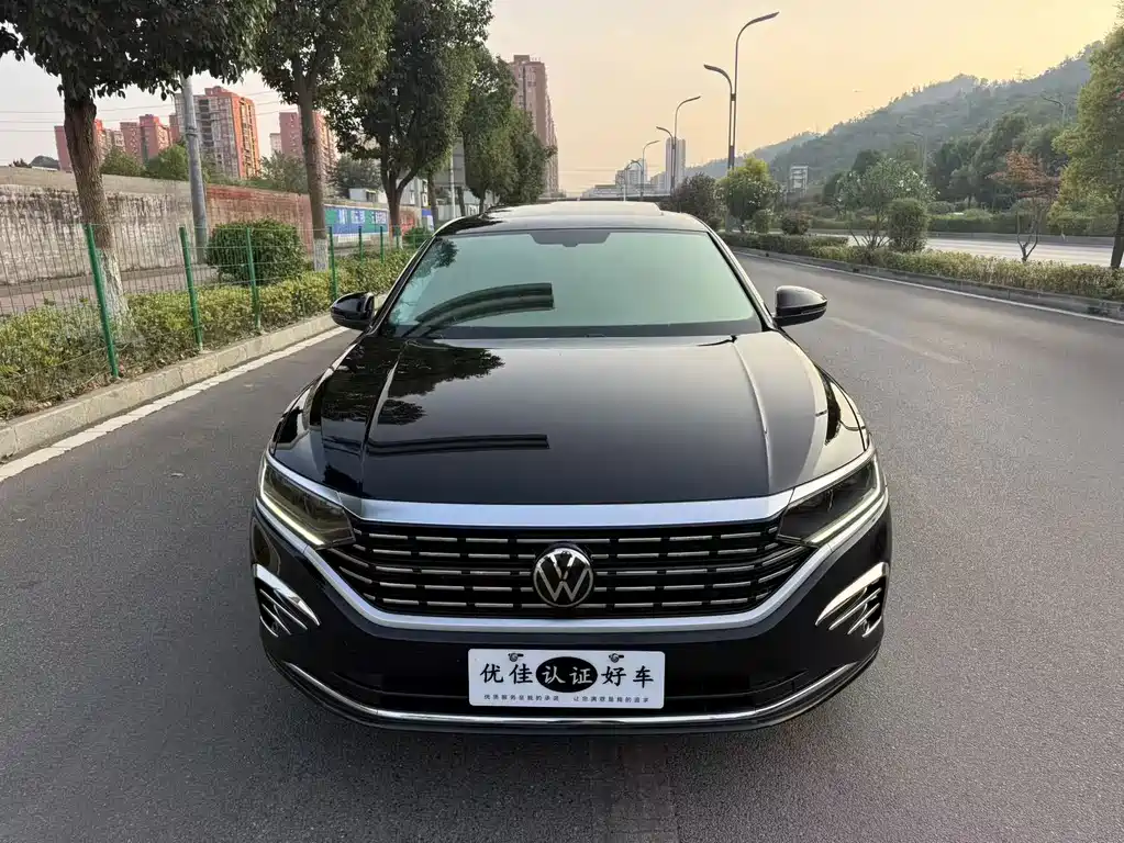 Volkswagen Passat — фото 2