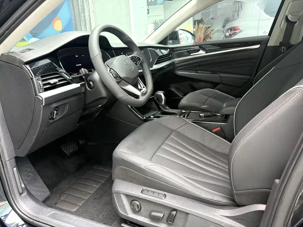 Volkswagen Passat — фото 2