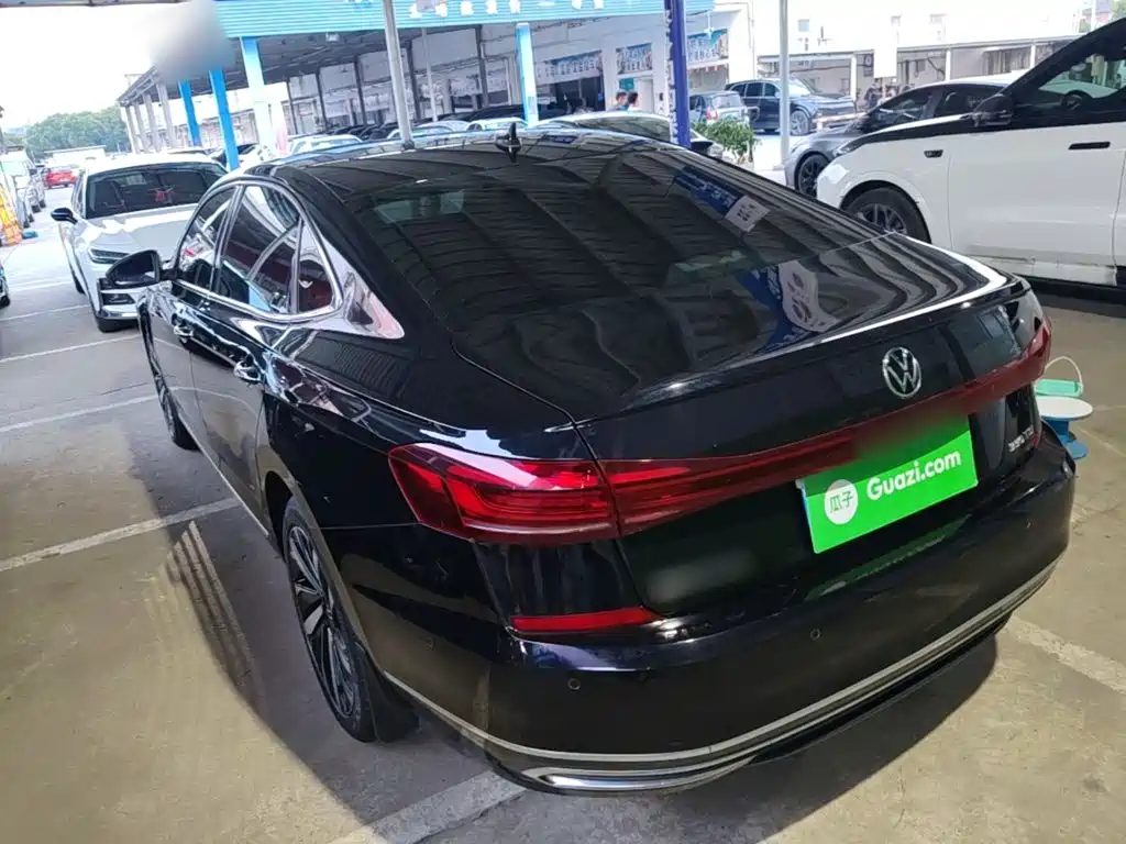 Volkswagen Passat — фото 5
