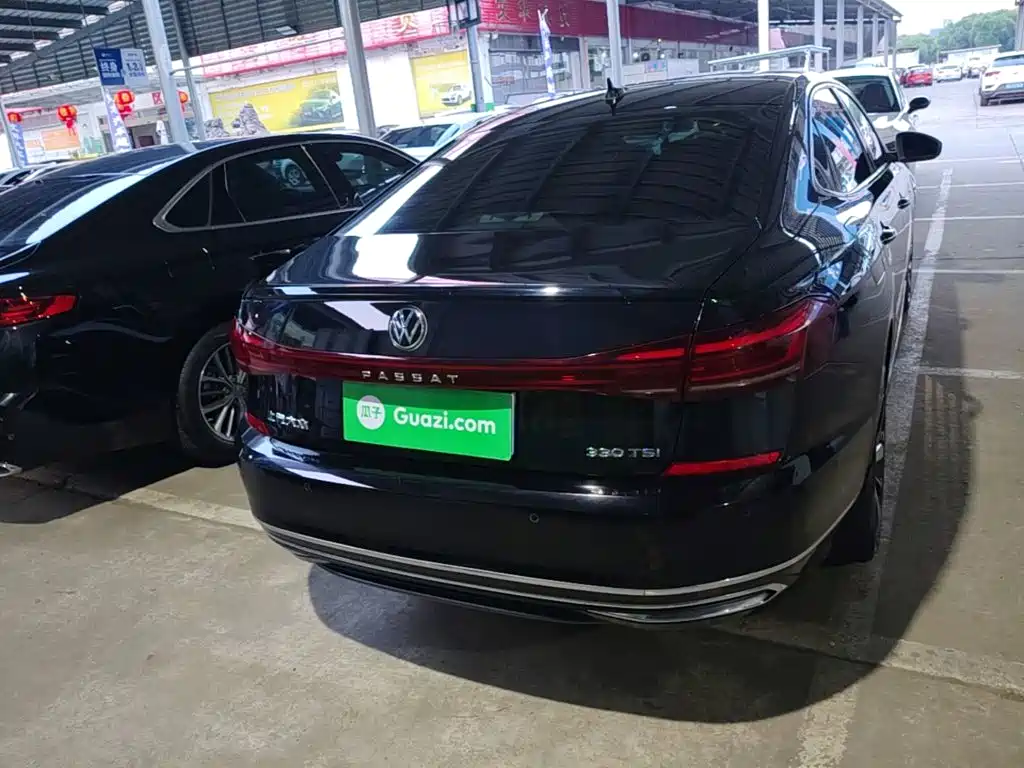 Volkswagen Passat — фото 6