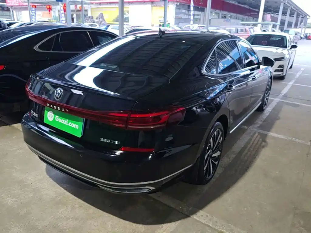 Volkswagen Passat — фото 7