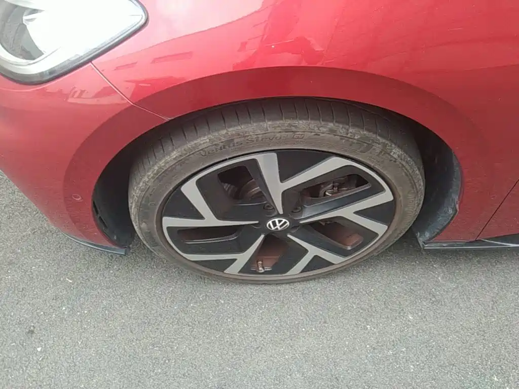 Volkswagen ID.3 — фото 23