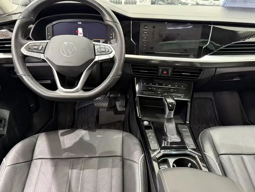 Volkswagen Passat — фото 7