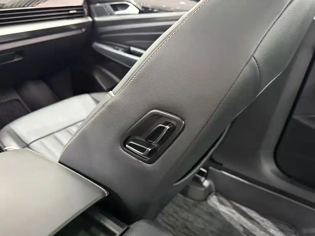 Volkswagen Passat — фото 8