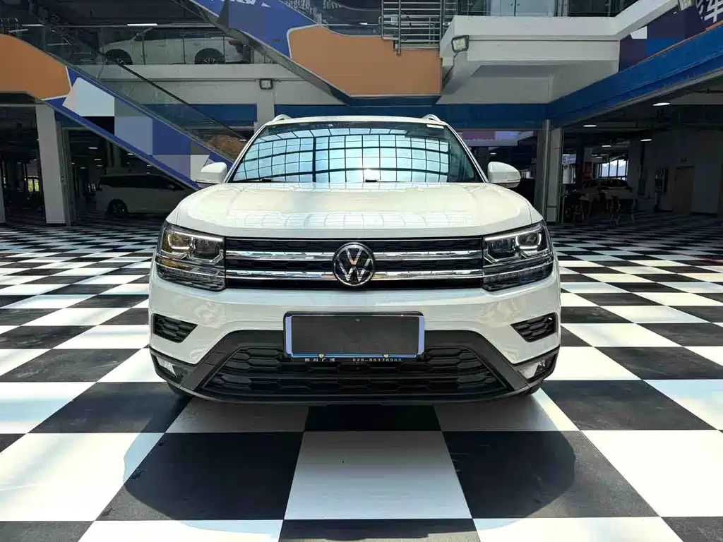 Volkswagen Tharu — фото 2