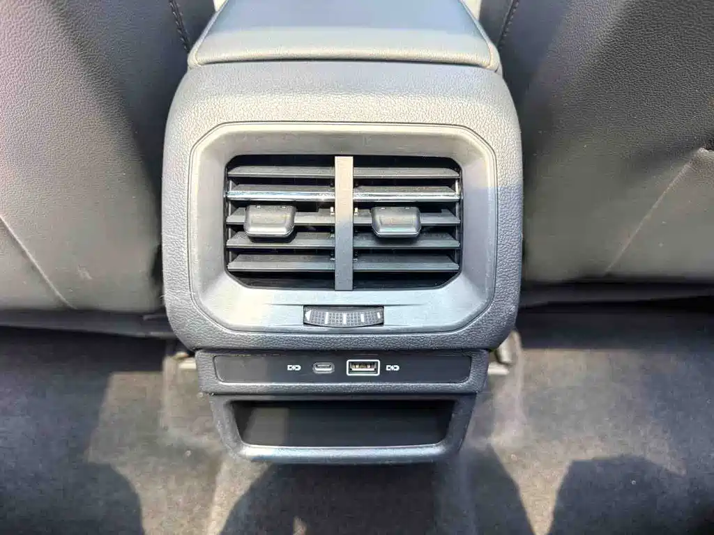 Volkswagen Tharu — фото 13