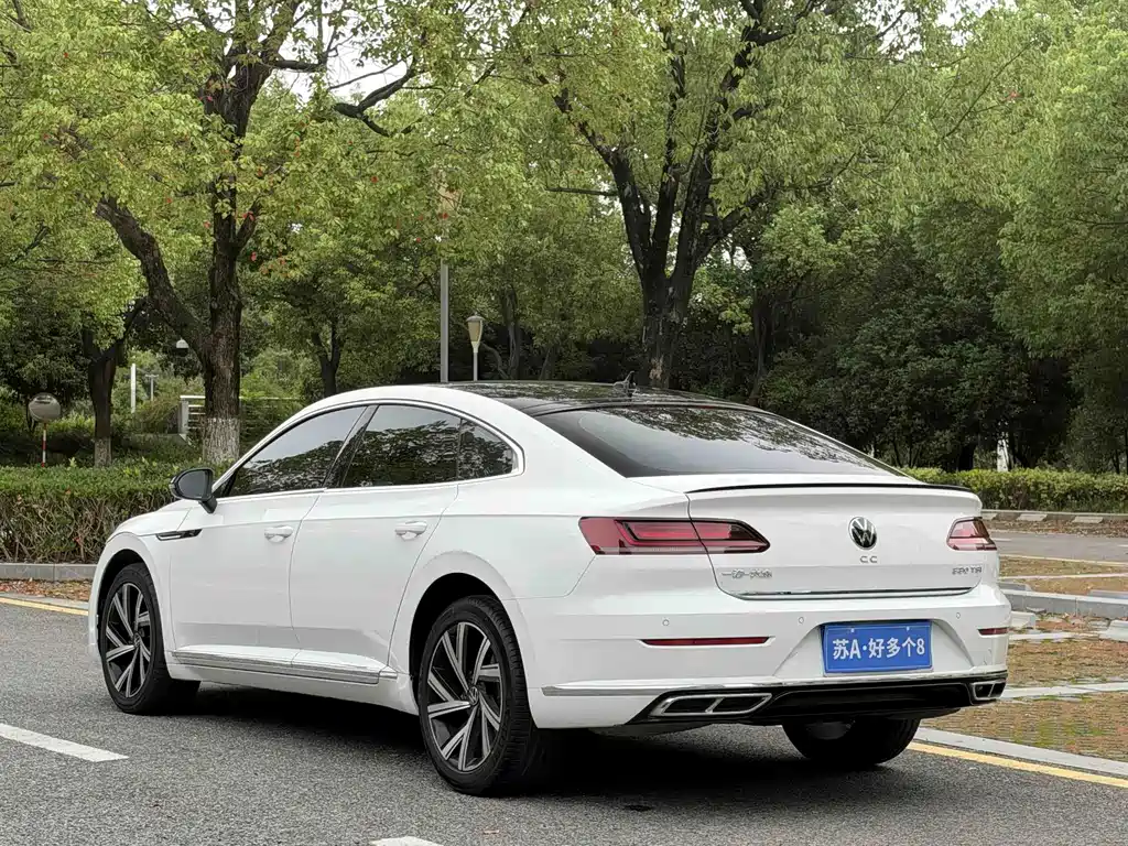 Volkswagen CC — фото 18