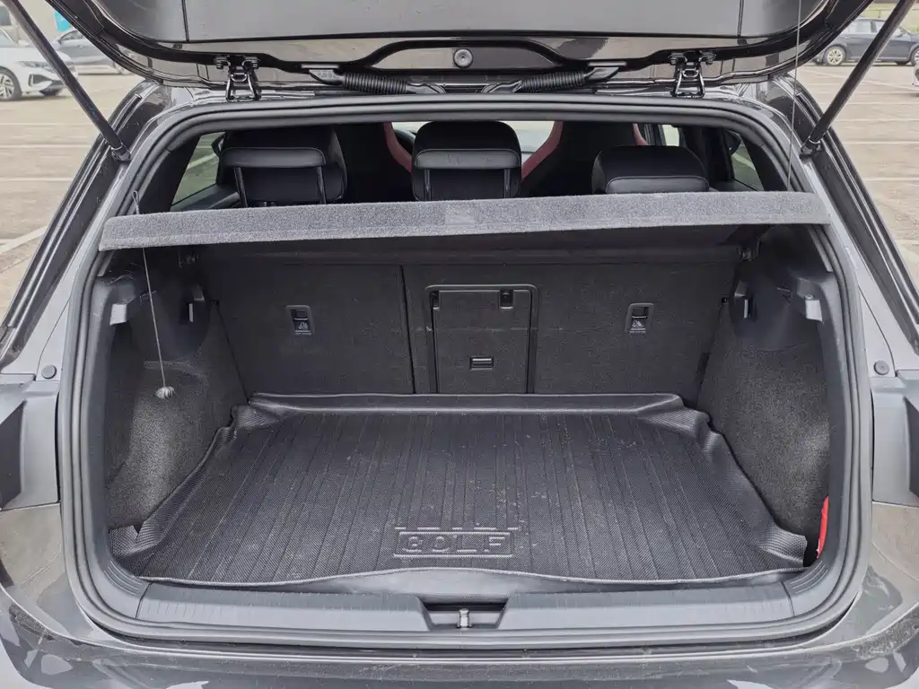 Volkswagen Golf GTI — фото 21