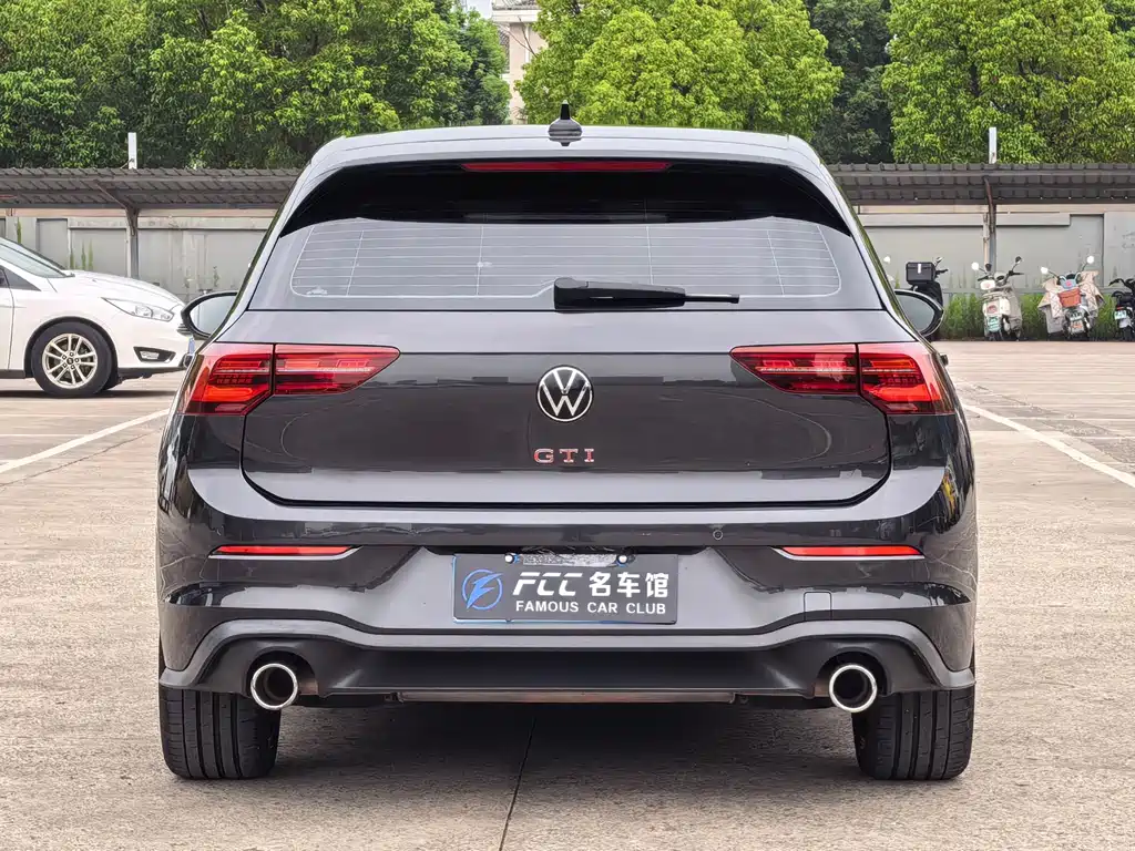 Volkswagen Golf GTI — фото 4