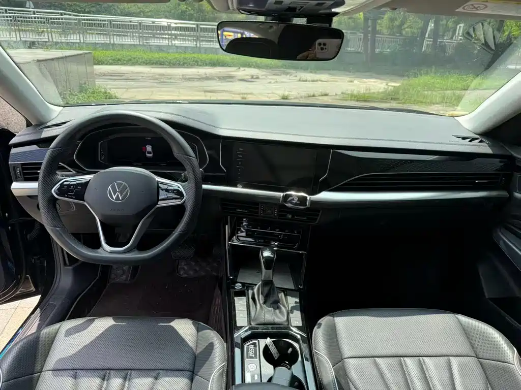 Volkswagen Passat — фото 5