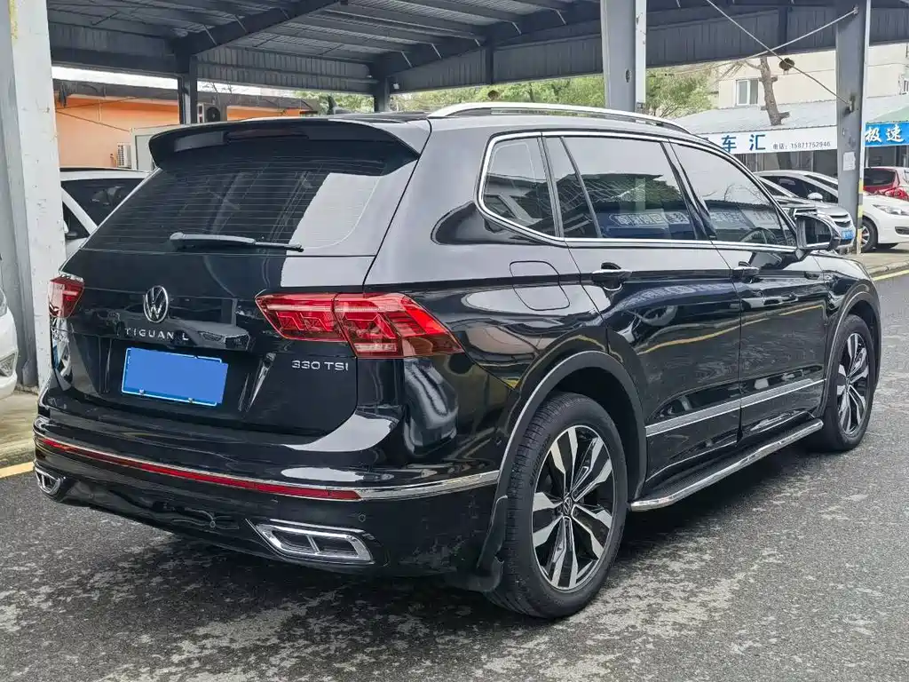 Volkswagen Tiguan L — фото 4