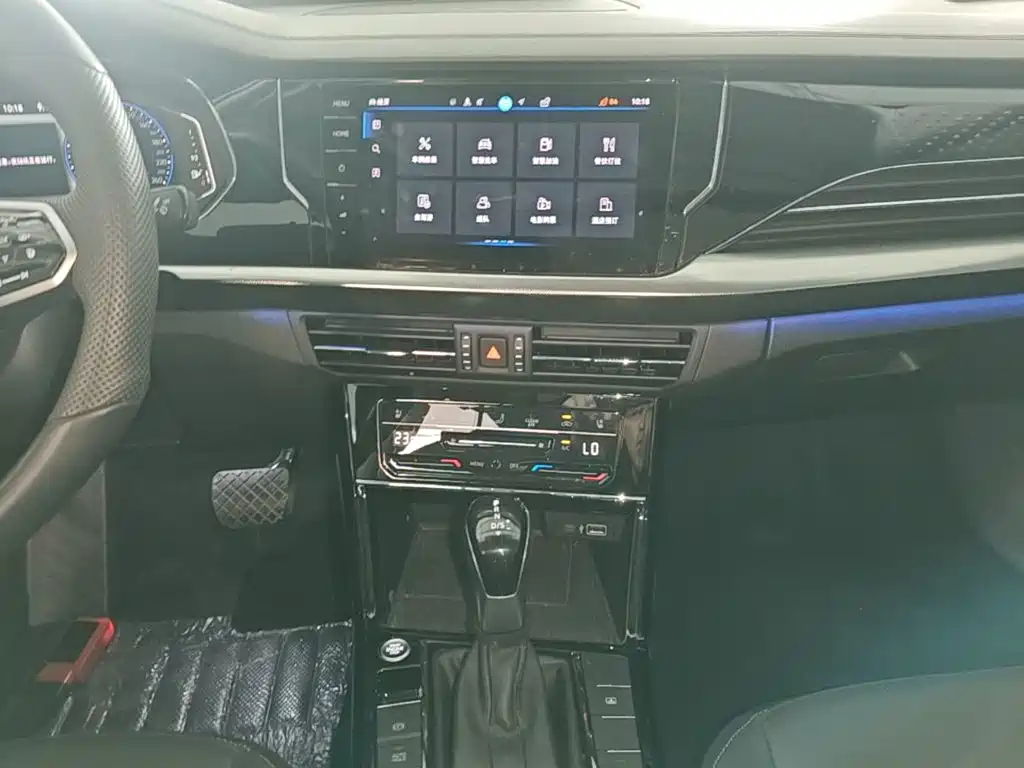 Volkswagen Passat — фото 13