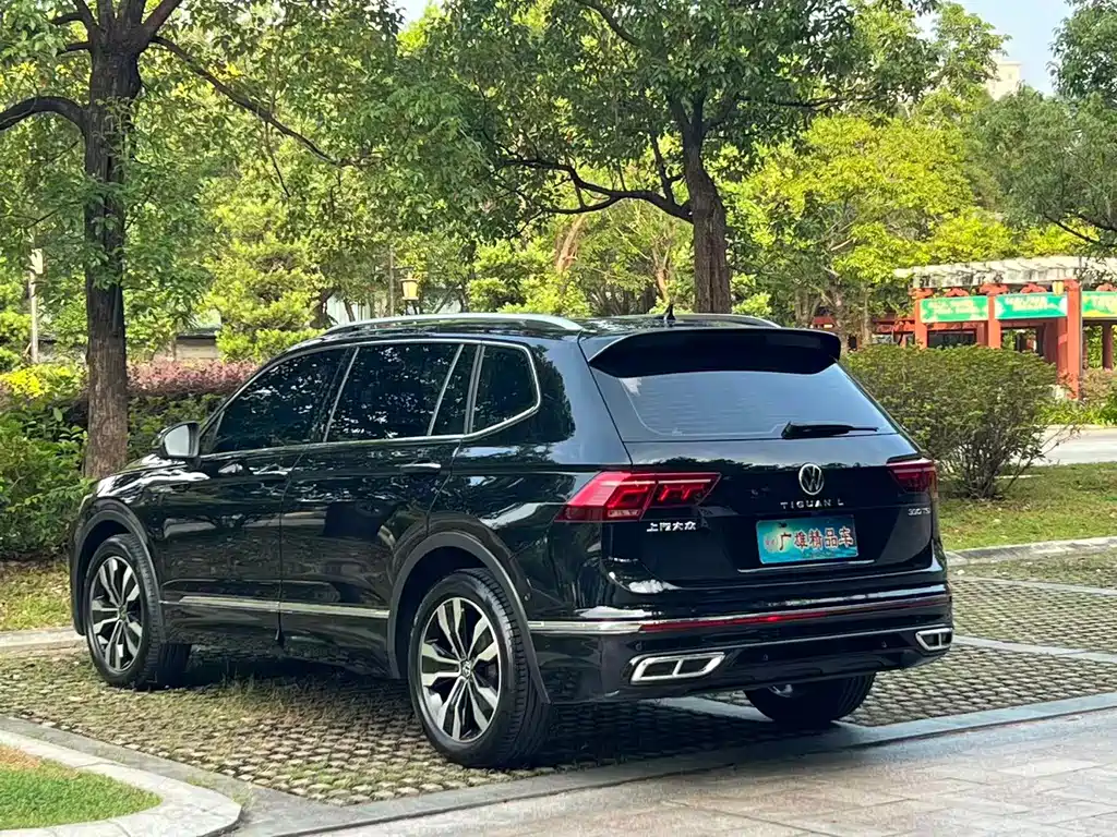 Volkswagen Tiguan L — фото 4