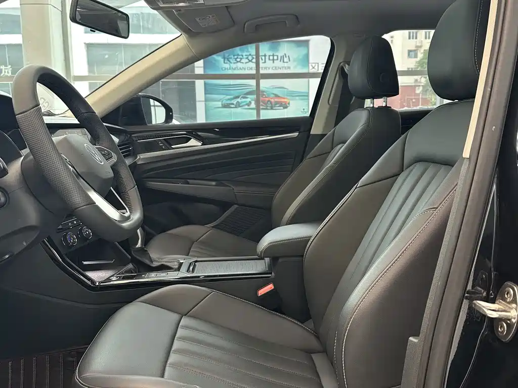 Volkswagen Passat — фото 13