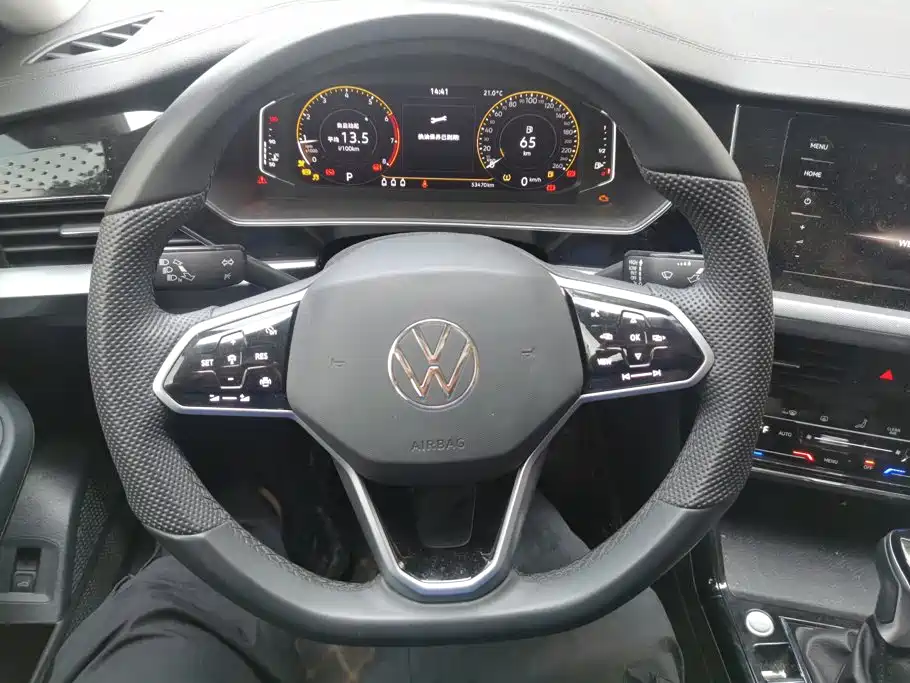 Volkswagen Passat — фото 15