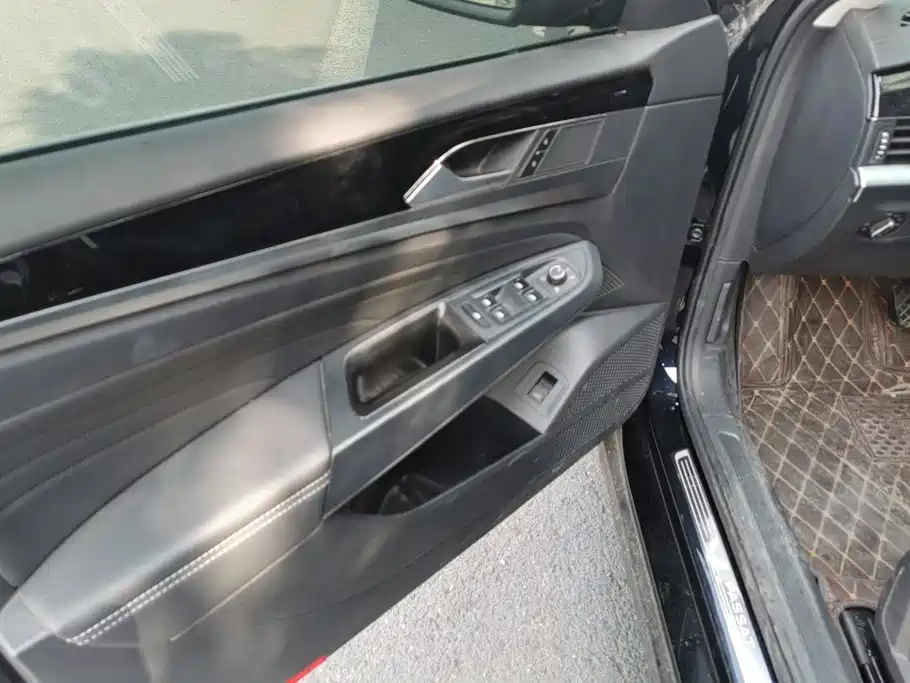 Volkswagen Passat — фото 7