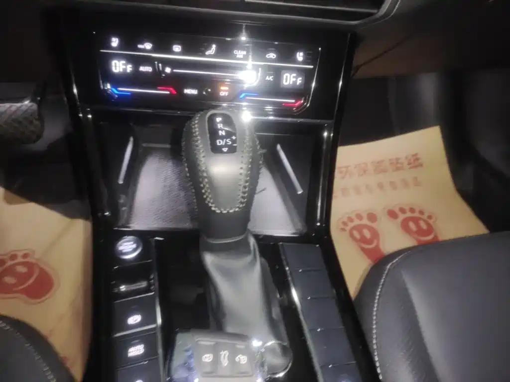 Volkswagen Passat — фото 14