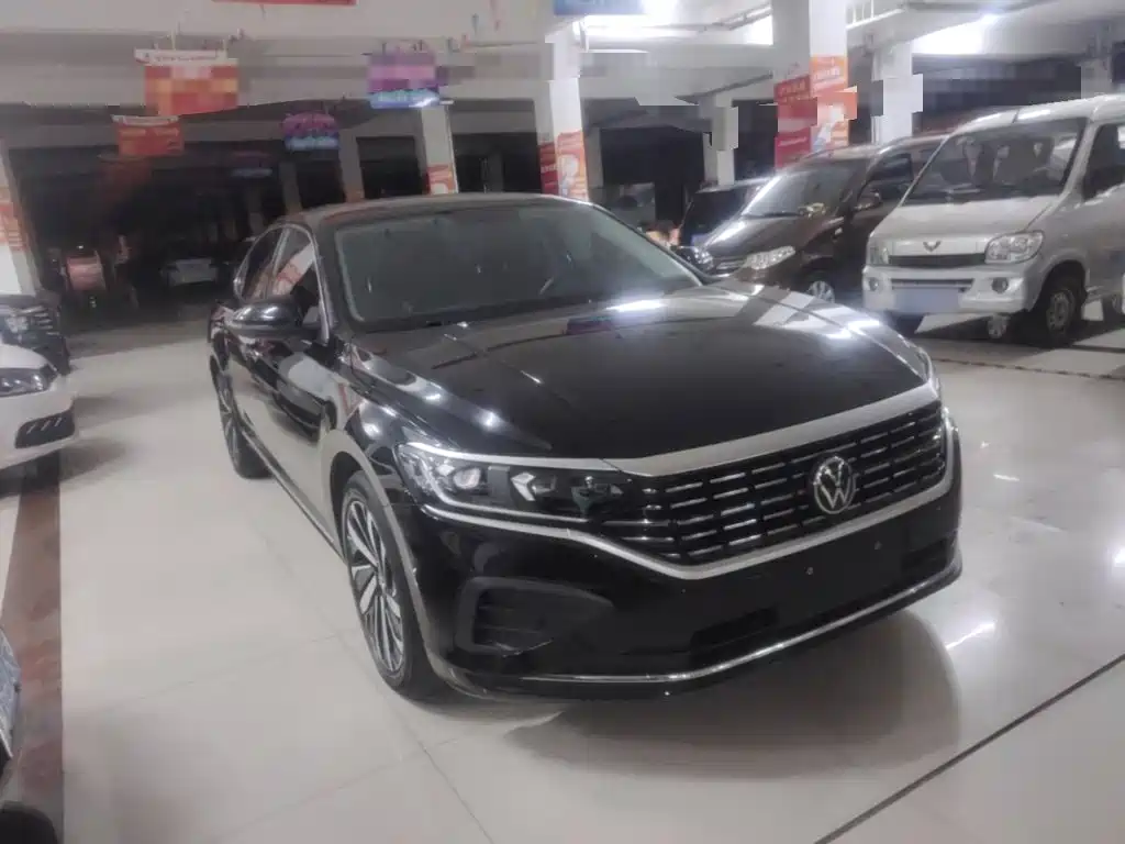 Volkswagen Passat — фото 4