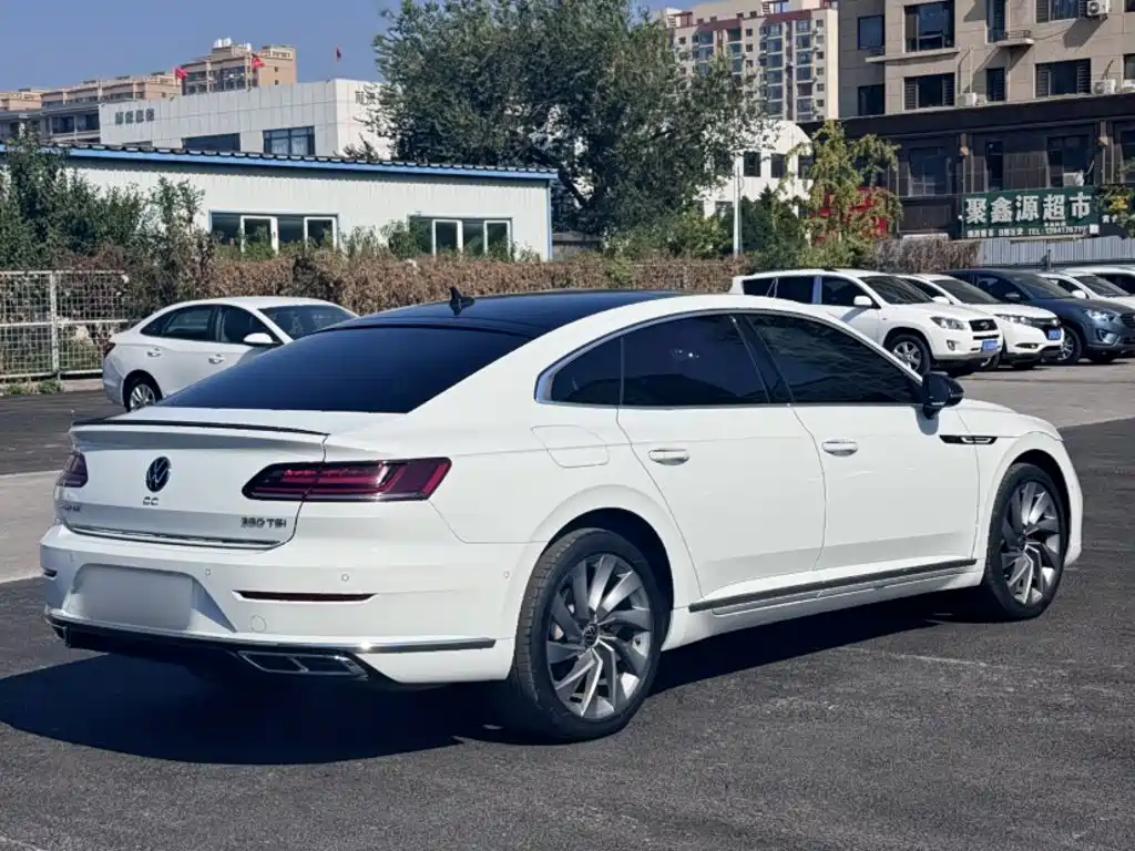 Volkswagen CC — фото 15
