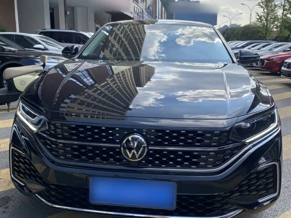 Volkswagen Passat — фото 9