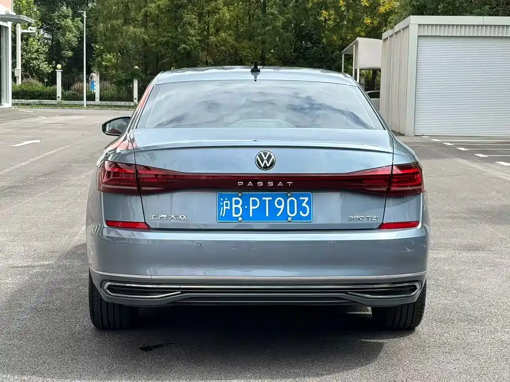 Volkswagen Passat — фото 7