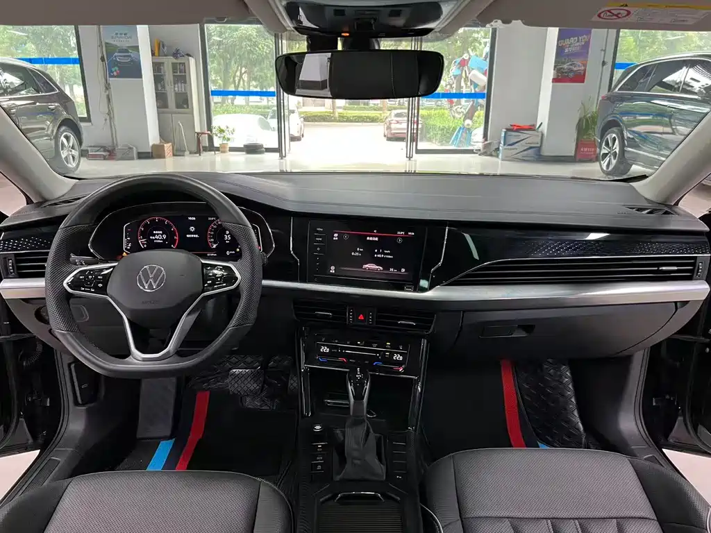 Volkswagen Passat — фото 8