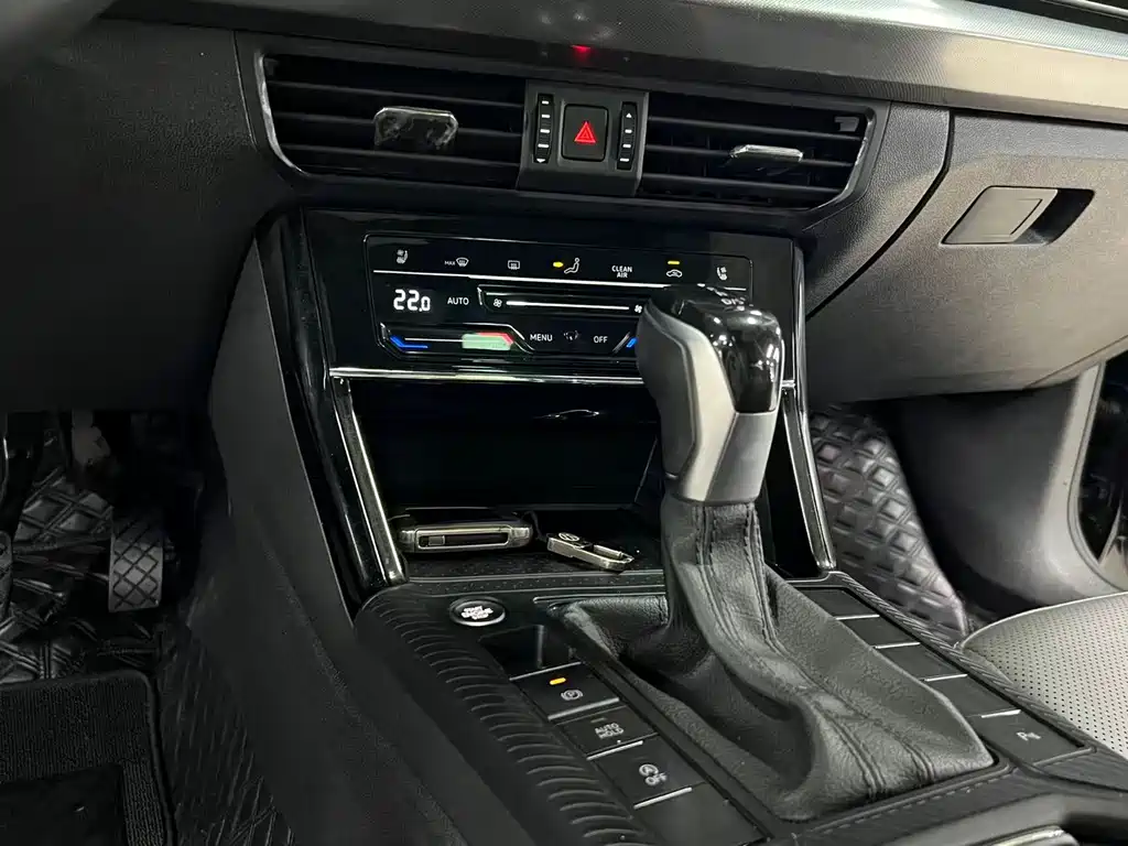 Volkswagen Passat — фото 10