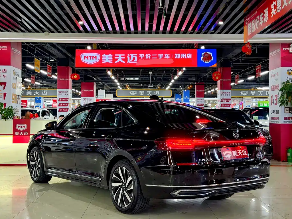 Volkswagen Passat — фото 6