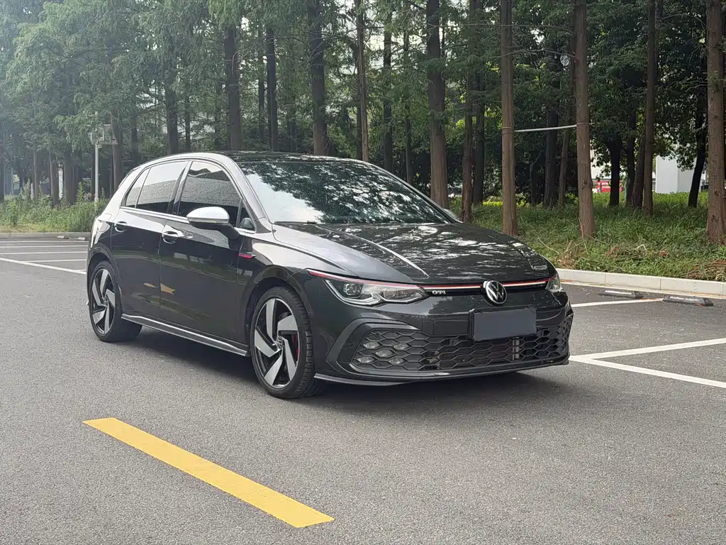 Volkswagen Golf GTI — фото 3