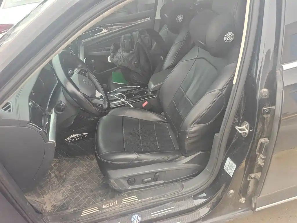 Volkswagen Passat — фото 11