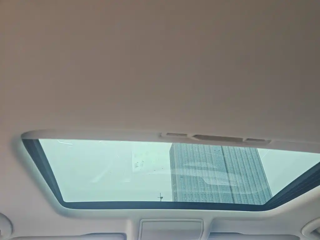 Volkswagen Passat — фото 14