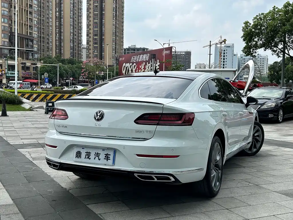 Volkswagen CC — фото 7