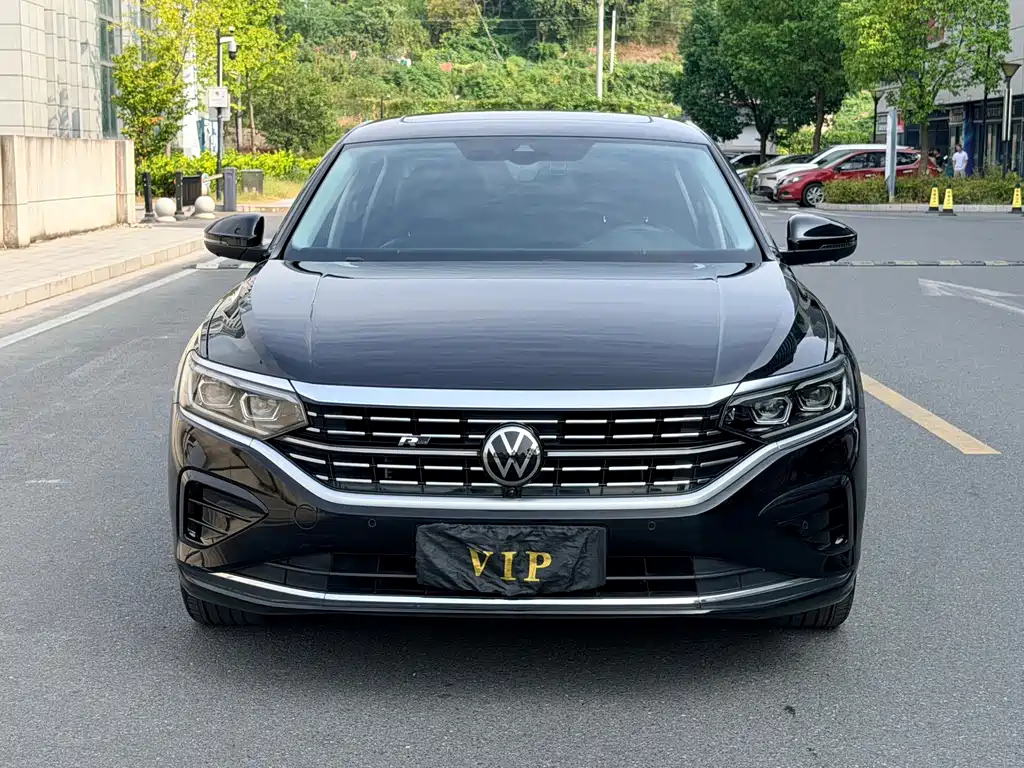 Volkswagen Passat — фото 2