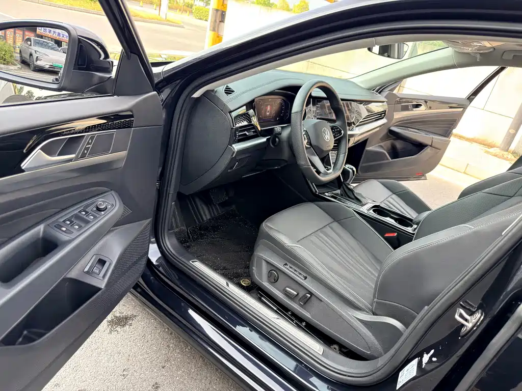 Volkswagen Passat — фото 8