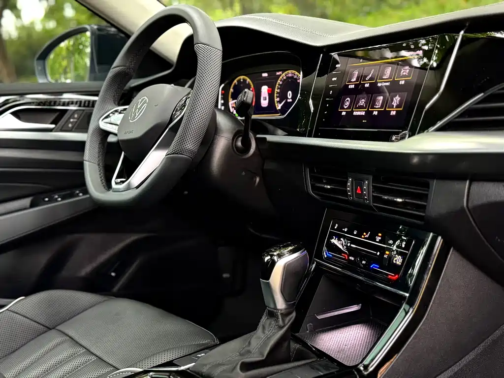 Volkswagen Passat — фото 13