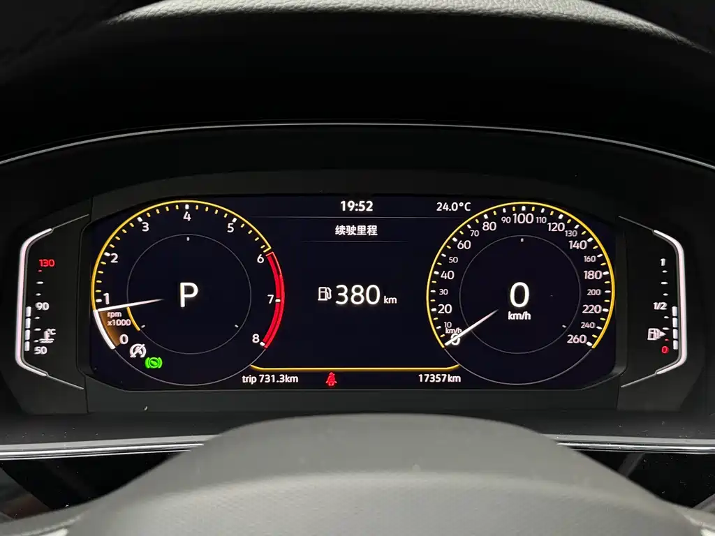 Volkswagen Passat — фото 20