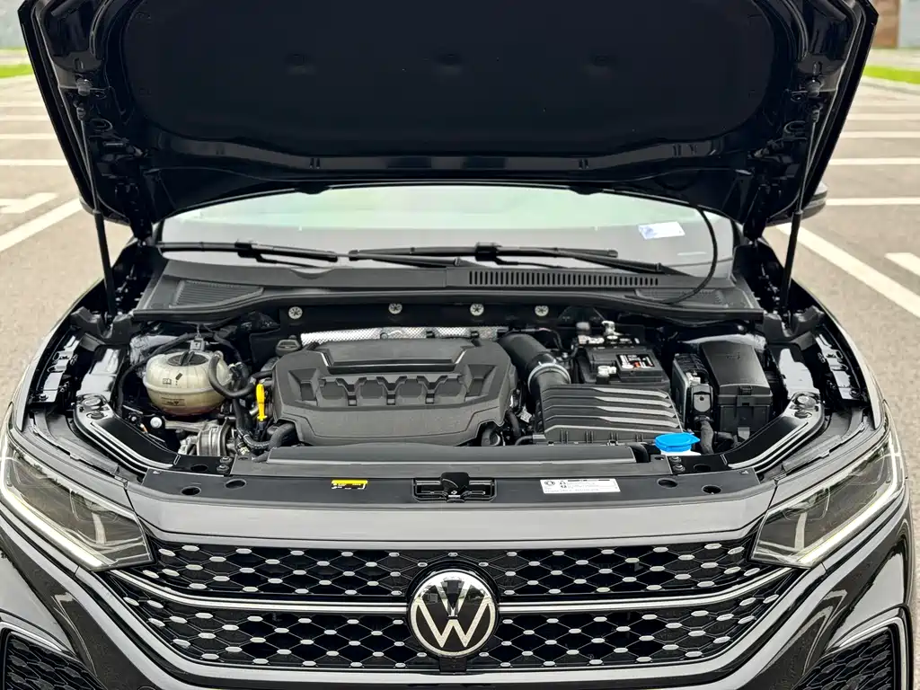 Volkswagen Passat — фото 21