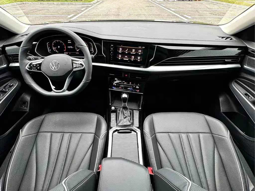 Volkswagen Passat — фото 8