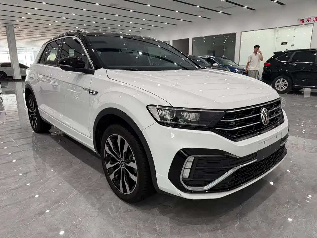 Volkswagen T-Roc — фото 3